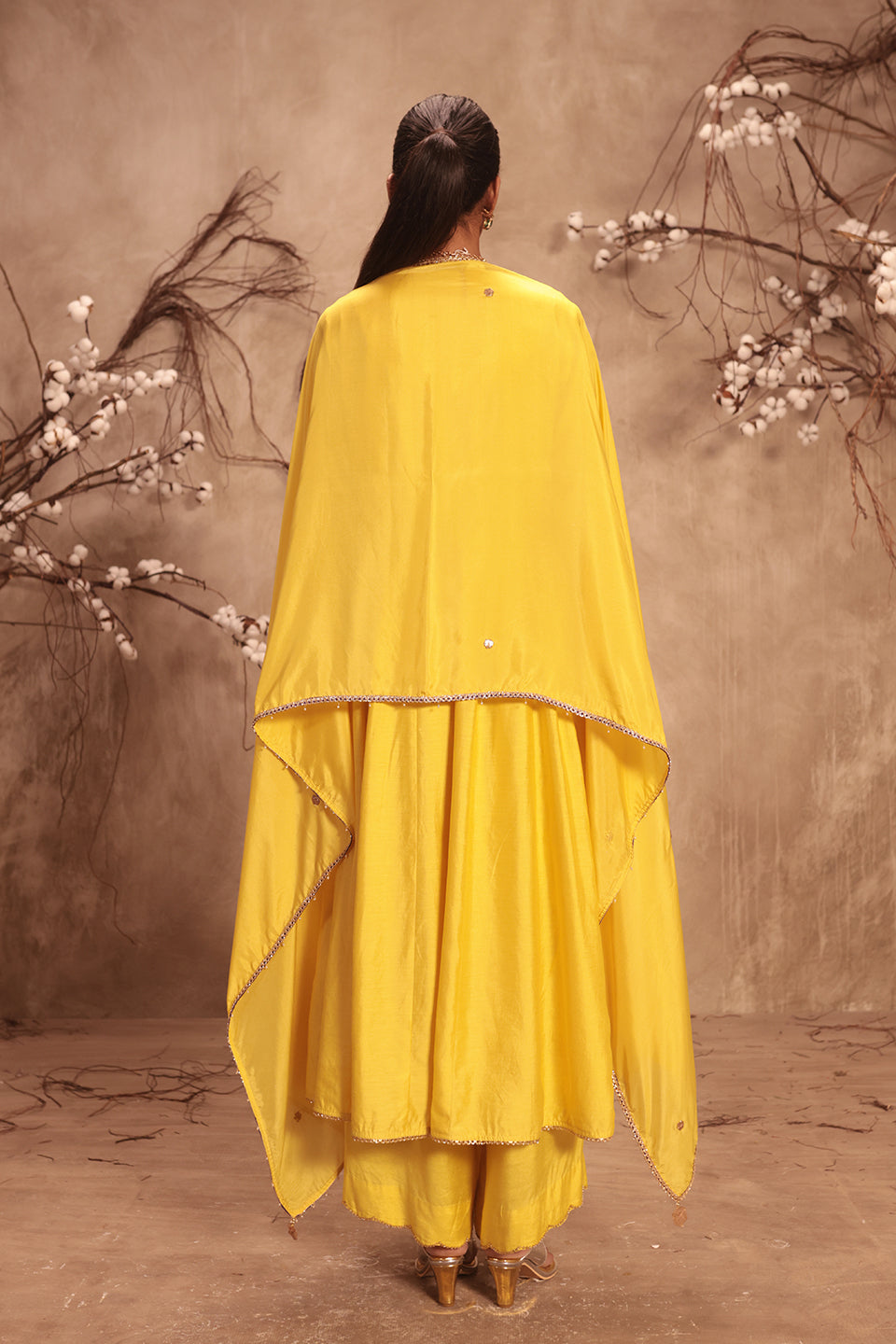 Nazakat Yellow Kalidaar Set