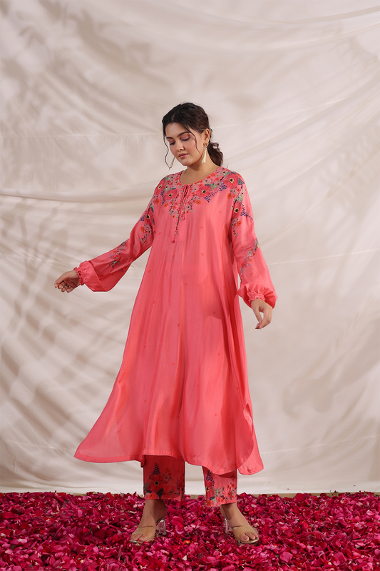 Bahaar Shoulder Embroidered Kurta Set