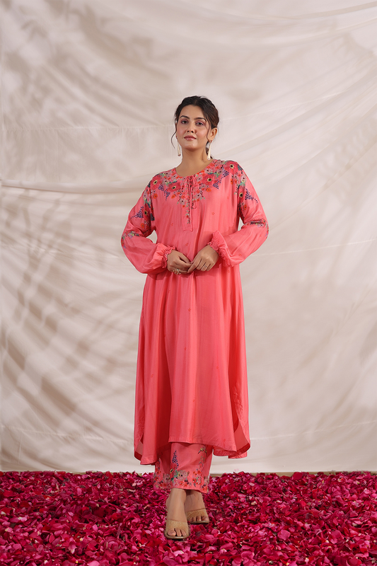 Bahaar Shoulder Embroidered Kurta Set