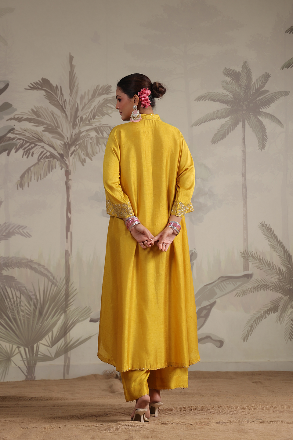 Roselyn Collar Embroidered Kurta Set