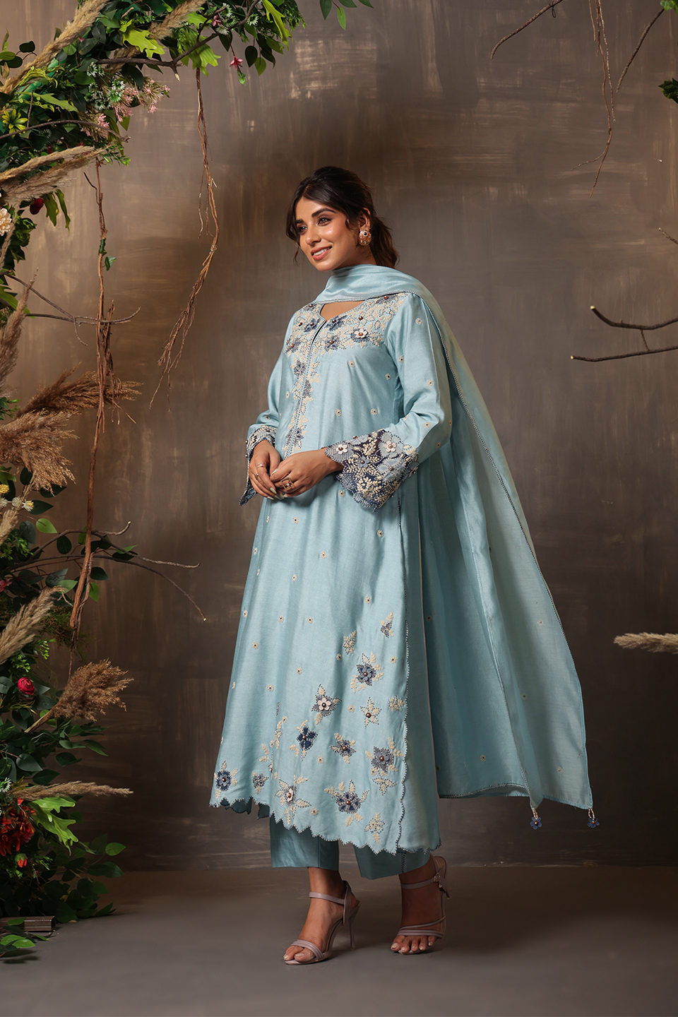 Gulshan Applique Kurta Set