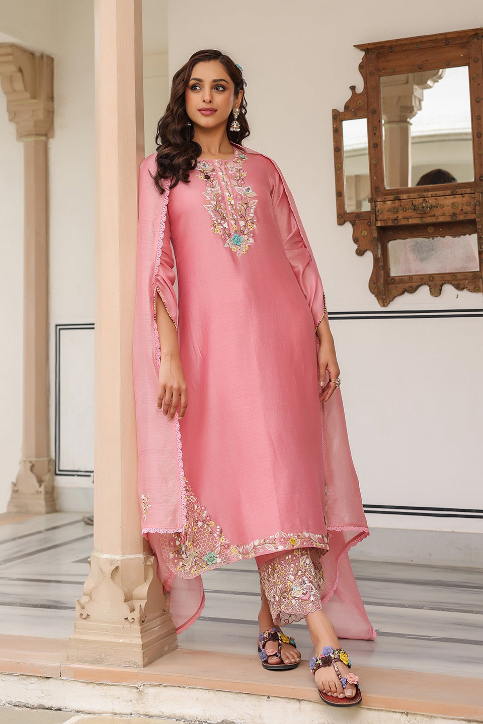 Gulzar Pink Farshi Kurta Set