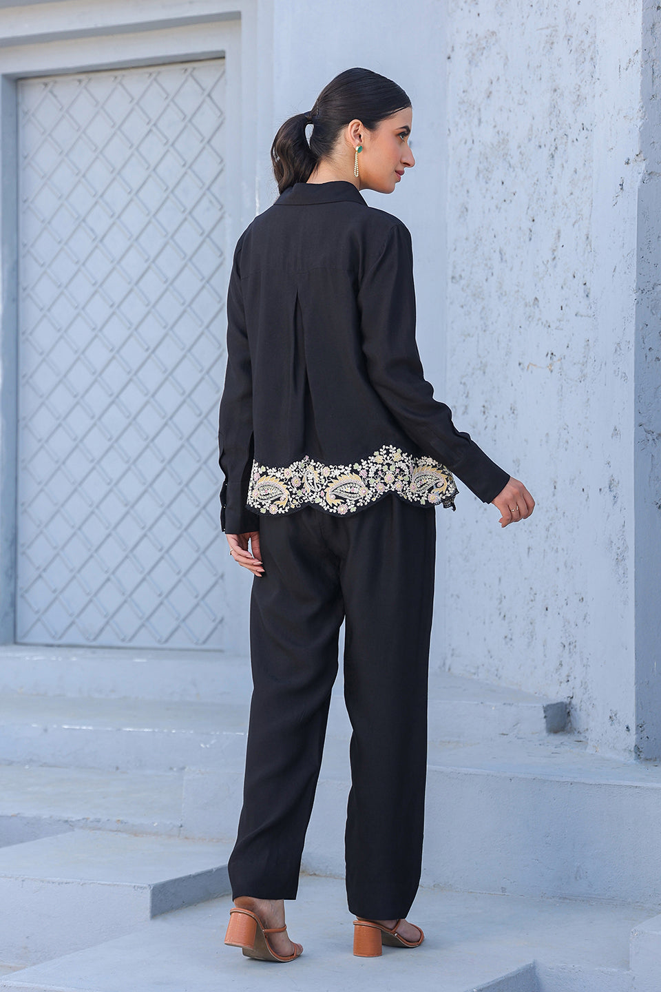 Black Dori Paisley Heavy Hem Shirt
