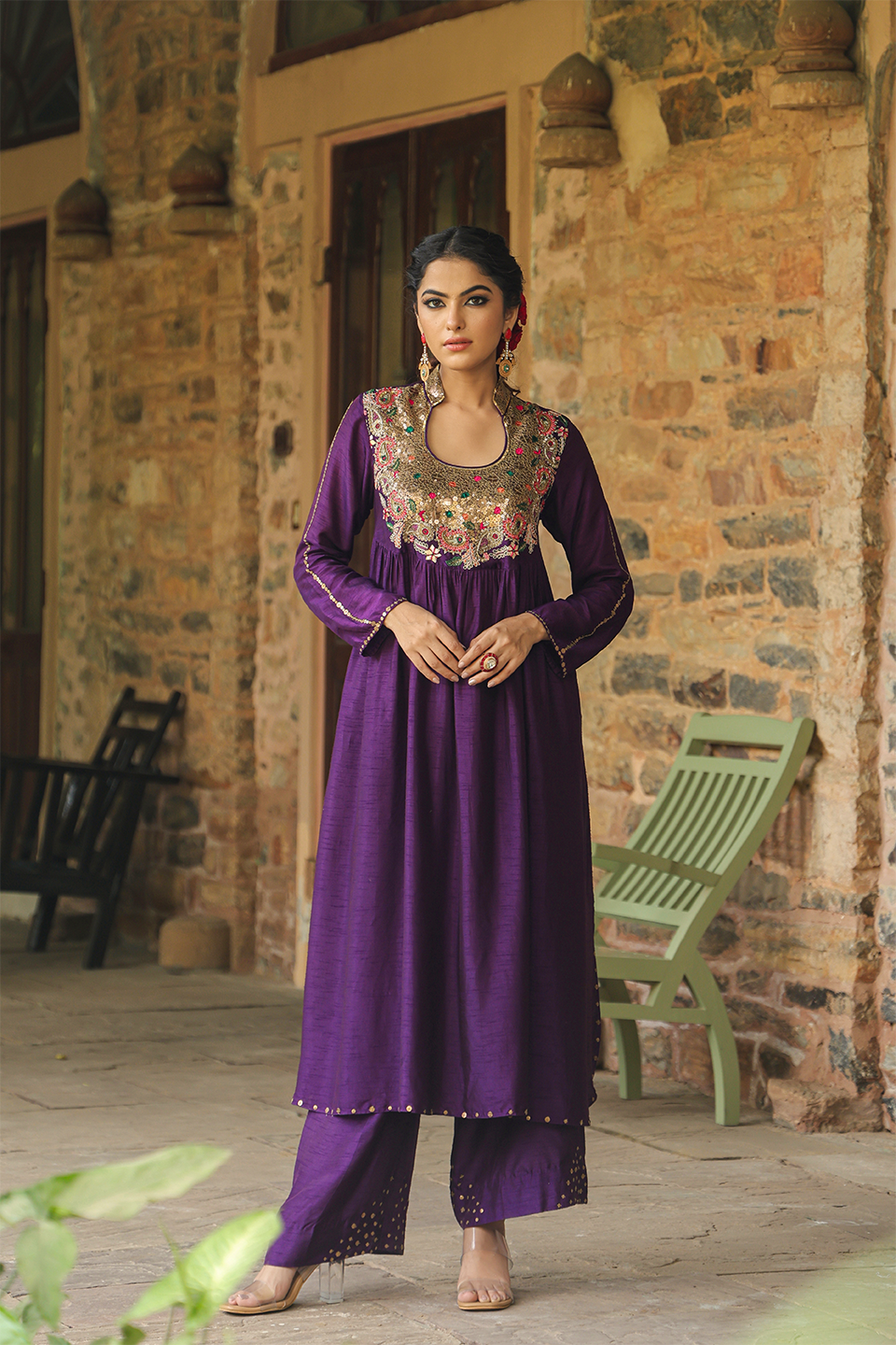 Zardozi Paisley Matka Neck (Chunnat)