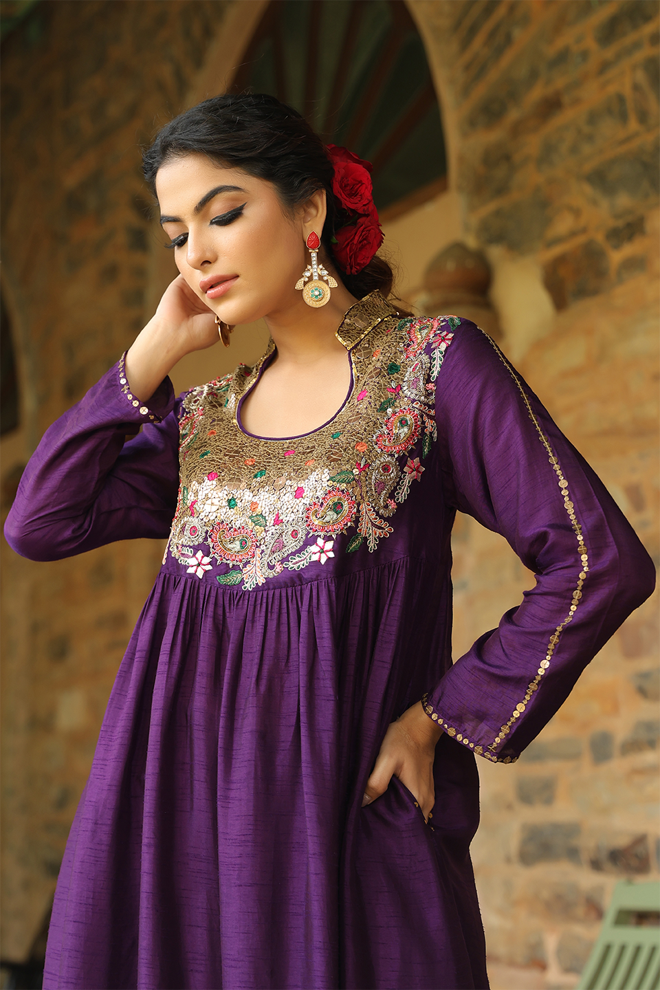 Zardozi Paisley Matka Neck (Chunnat)