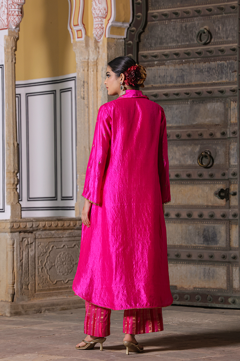 Cheent Embroidery Solid Collar Pocket Kurta Set