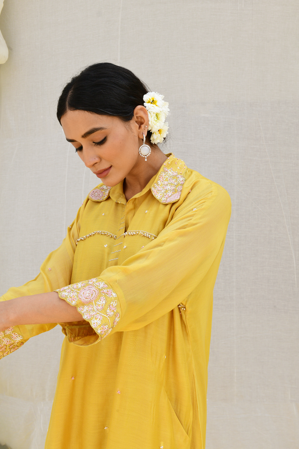 Yellow Roselyn Collar Embroidery Kurta Set