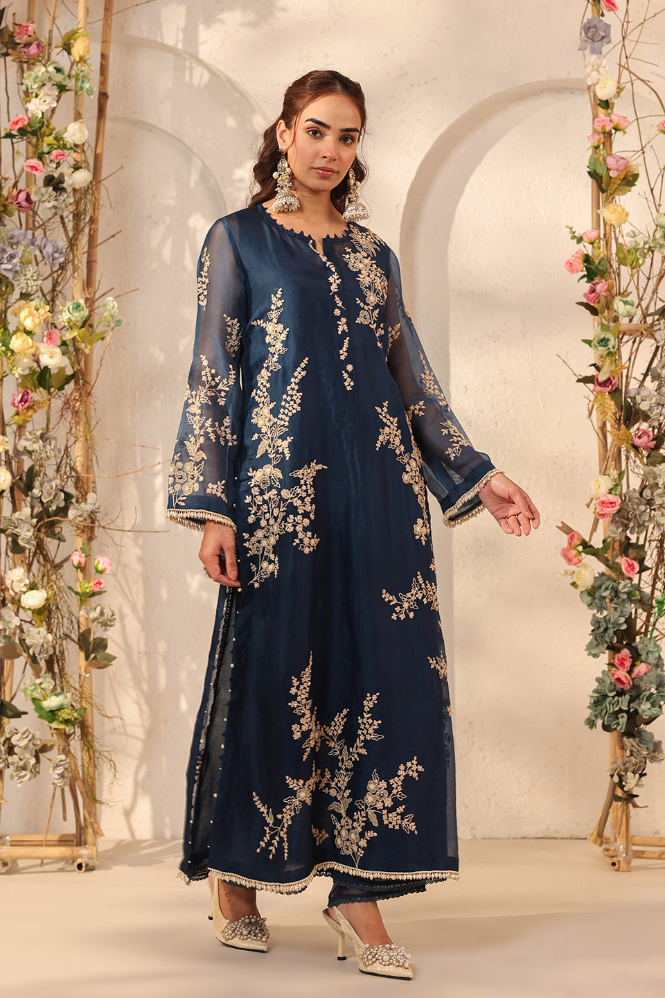 Vaayu Dark Blue Jaal Straight kurta Set
