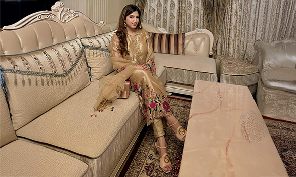 Ivory Floral Applique Long Kurta Set