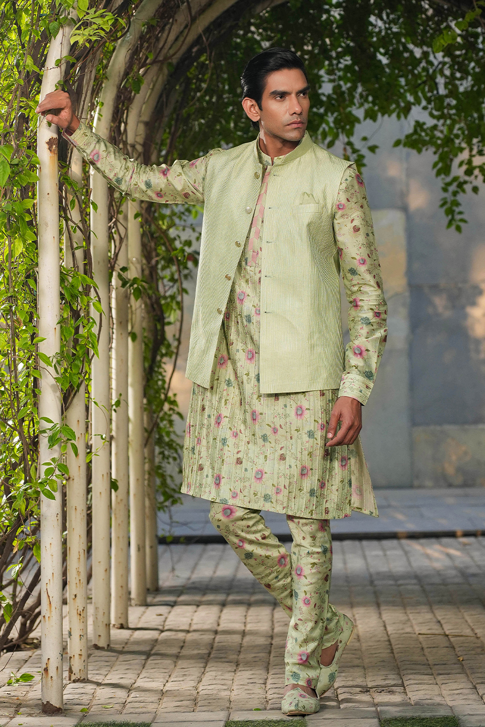 Mint Green Mughal Embroidered Bandi