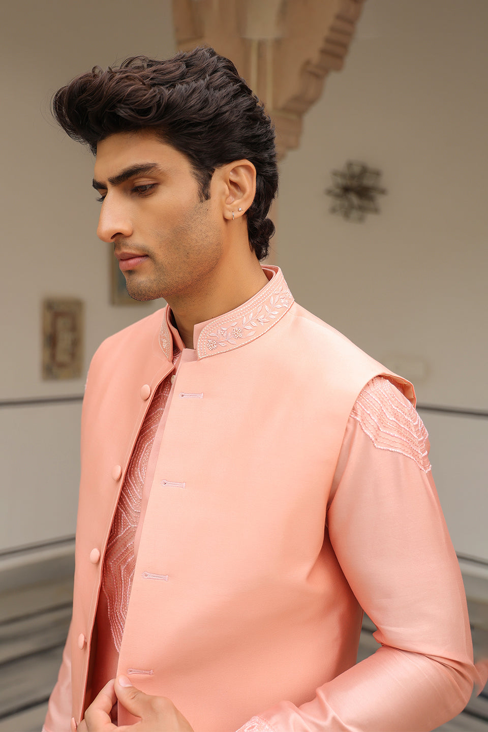 Gulzar Pink Floral Threadwork Bandi