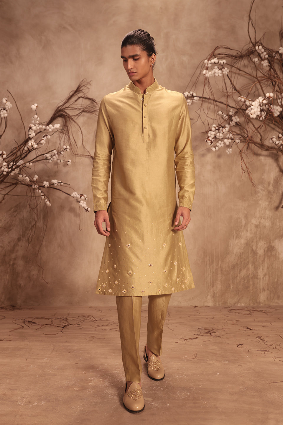 Nazakat Light Green Mirror Butti Kurta Set