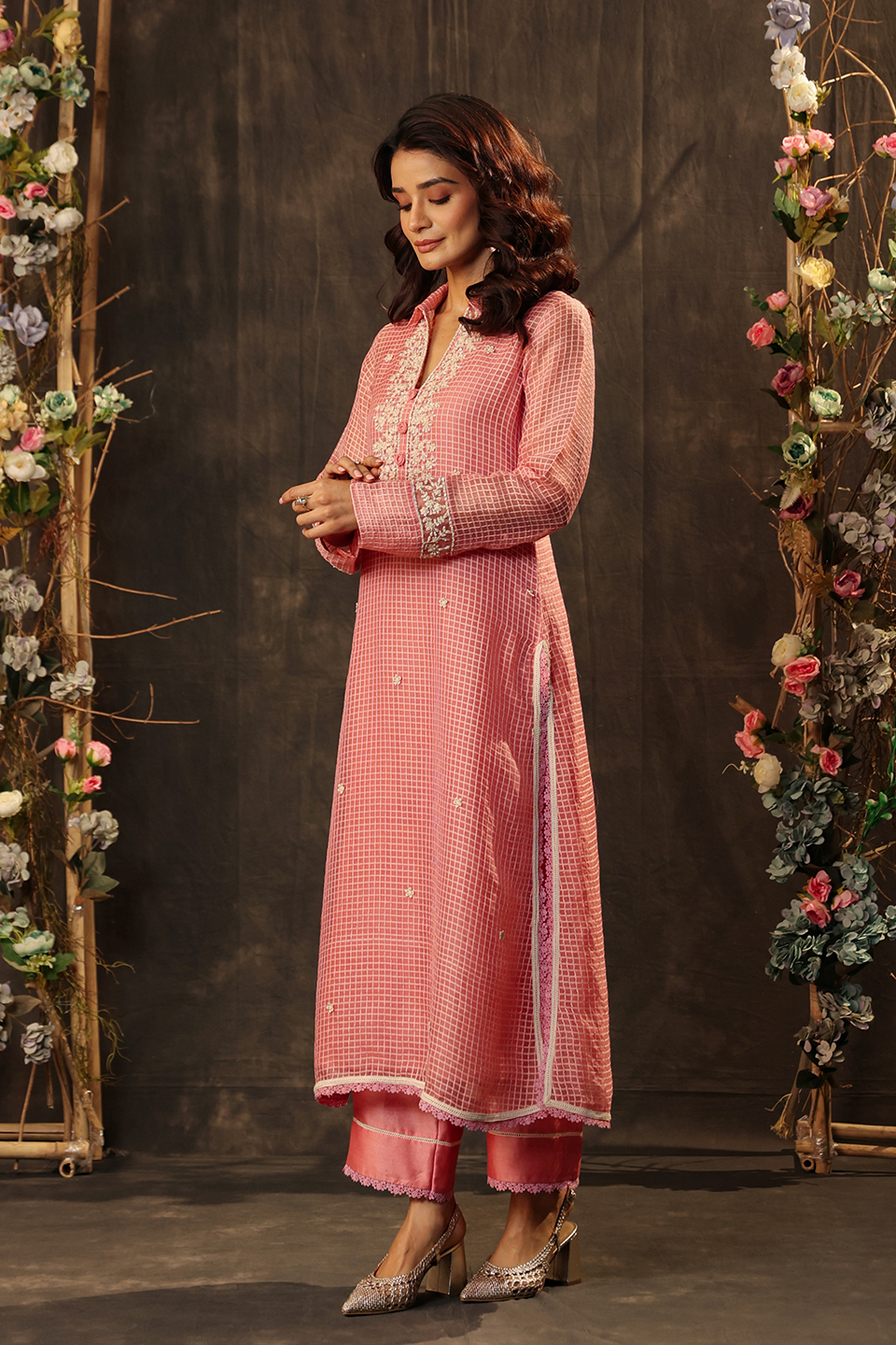 Vaayu Pink Collar Kurta Set