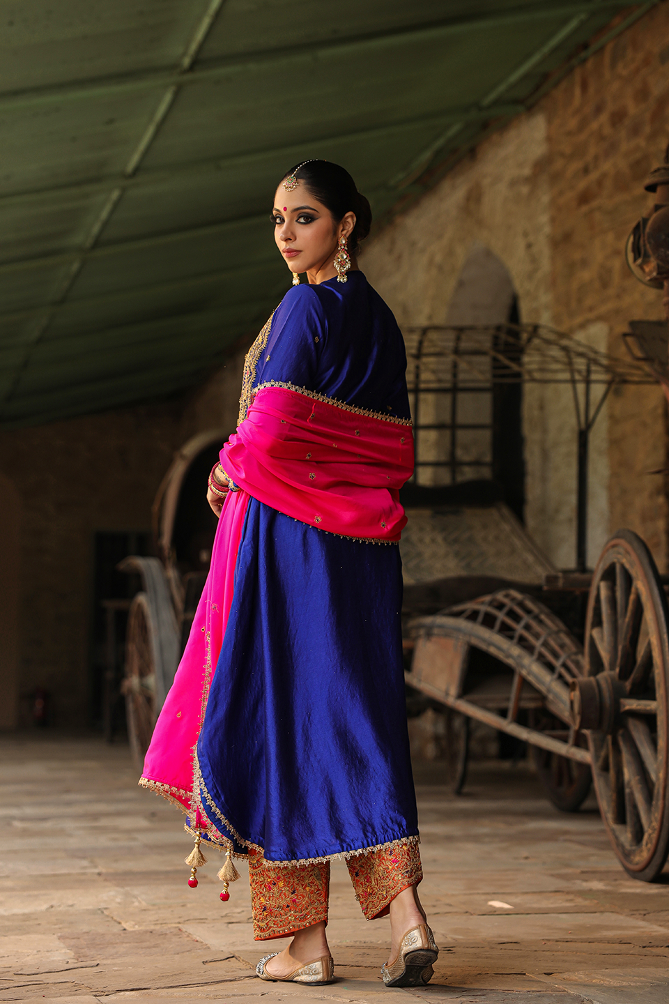 Bird Embroidered Long Kurta