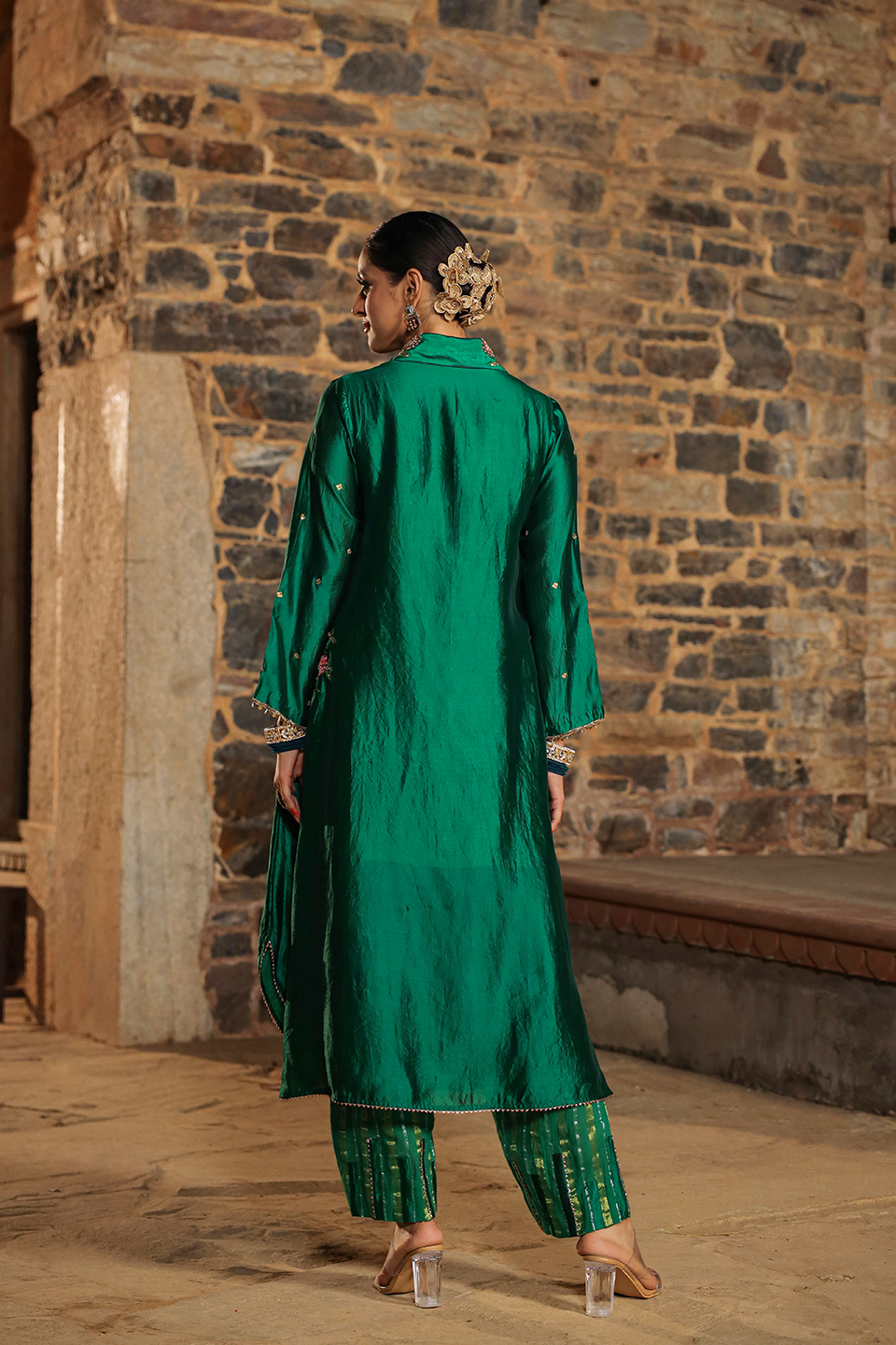 Cheent Embroidery Solid Collar Pocket Kurta Set