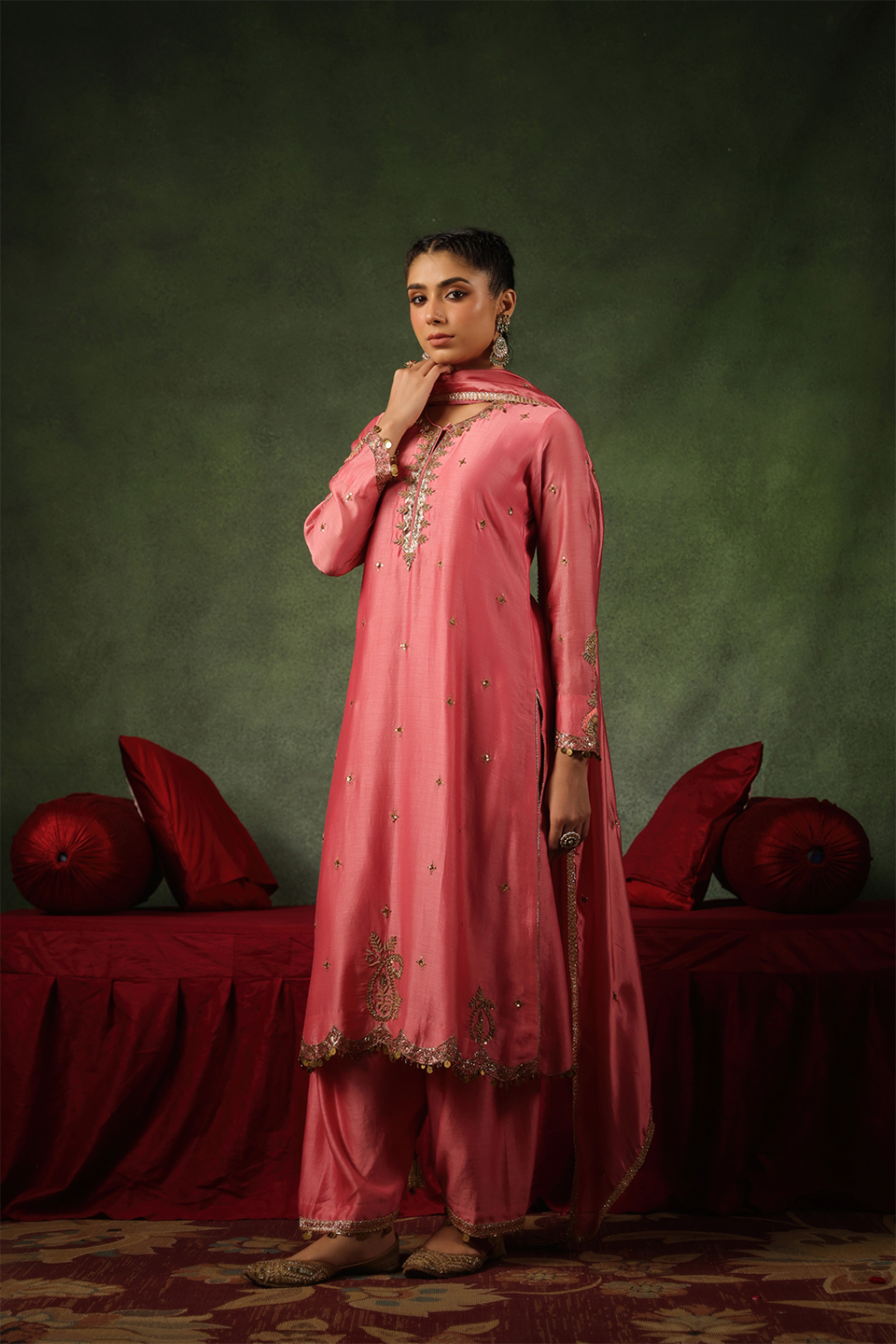 Pakeezah Ambi Buta Joda Gulabi