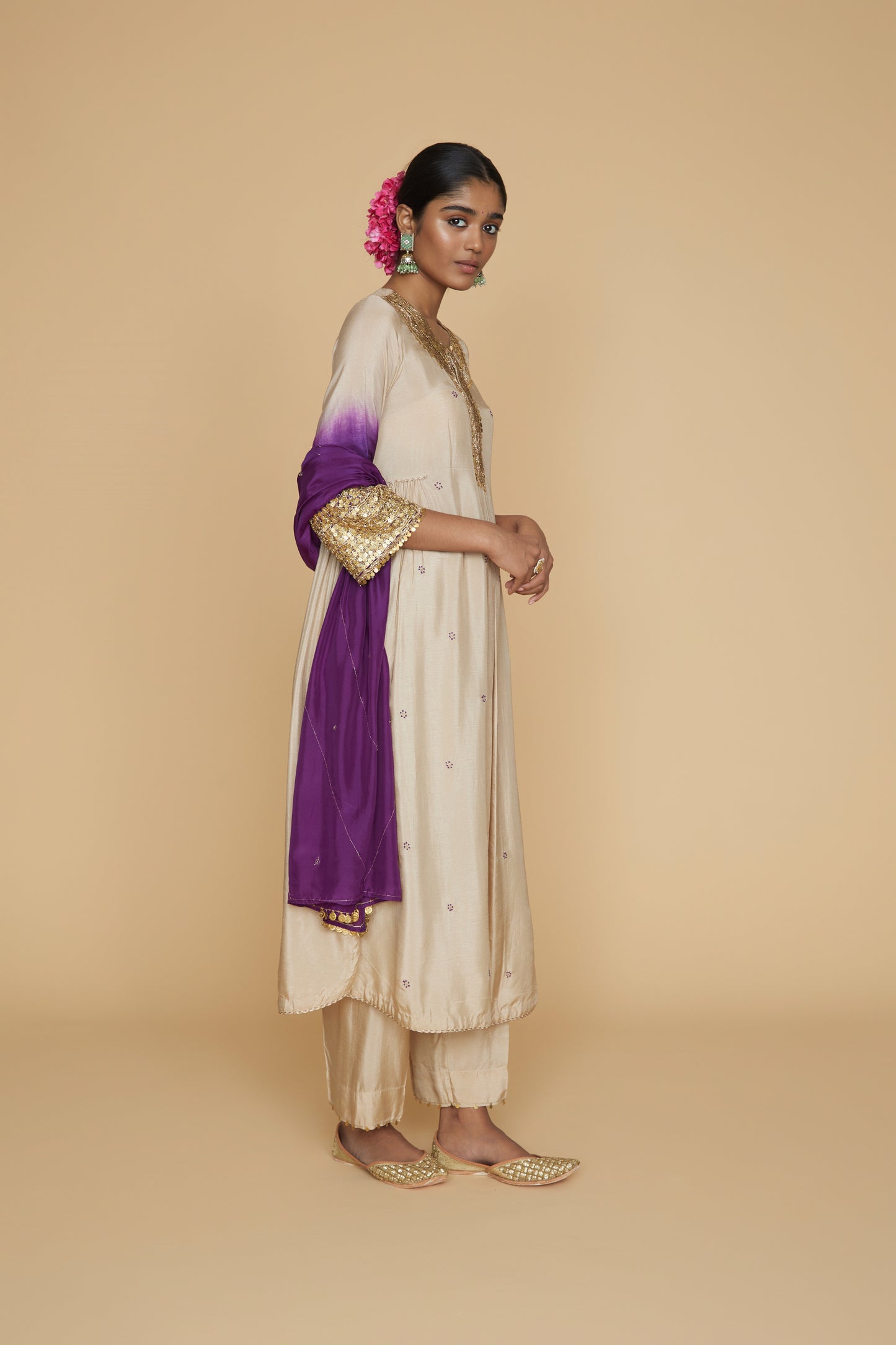 Ivory Purple Ombre Heavy Pitta Neck & Marodi Sleeves Kurta Set