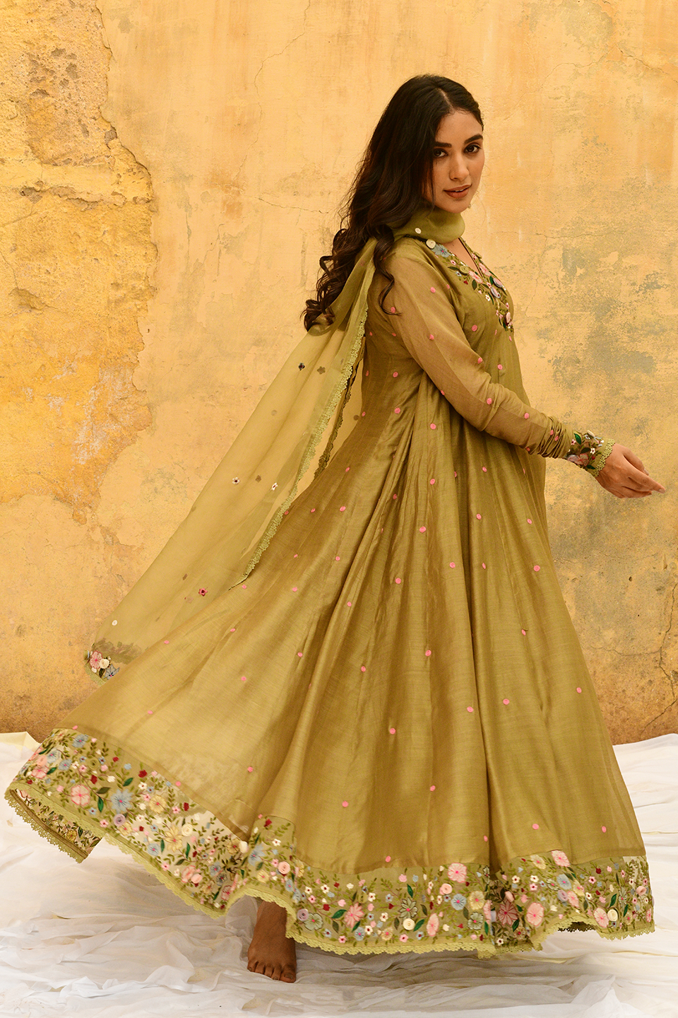 Olive Green Orchid Overlap Angrakha