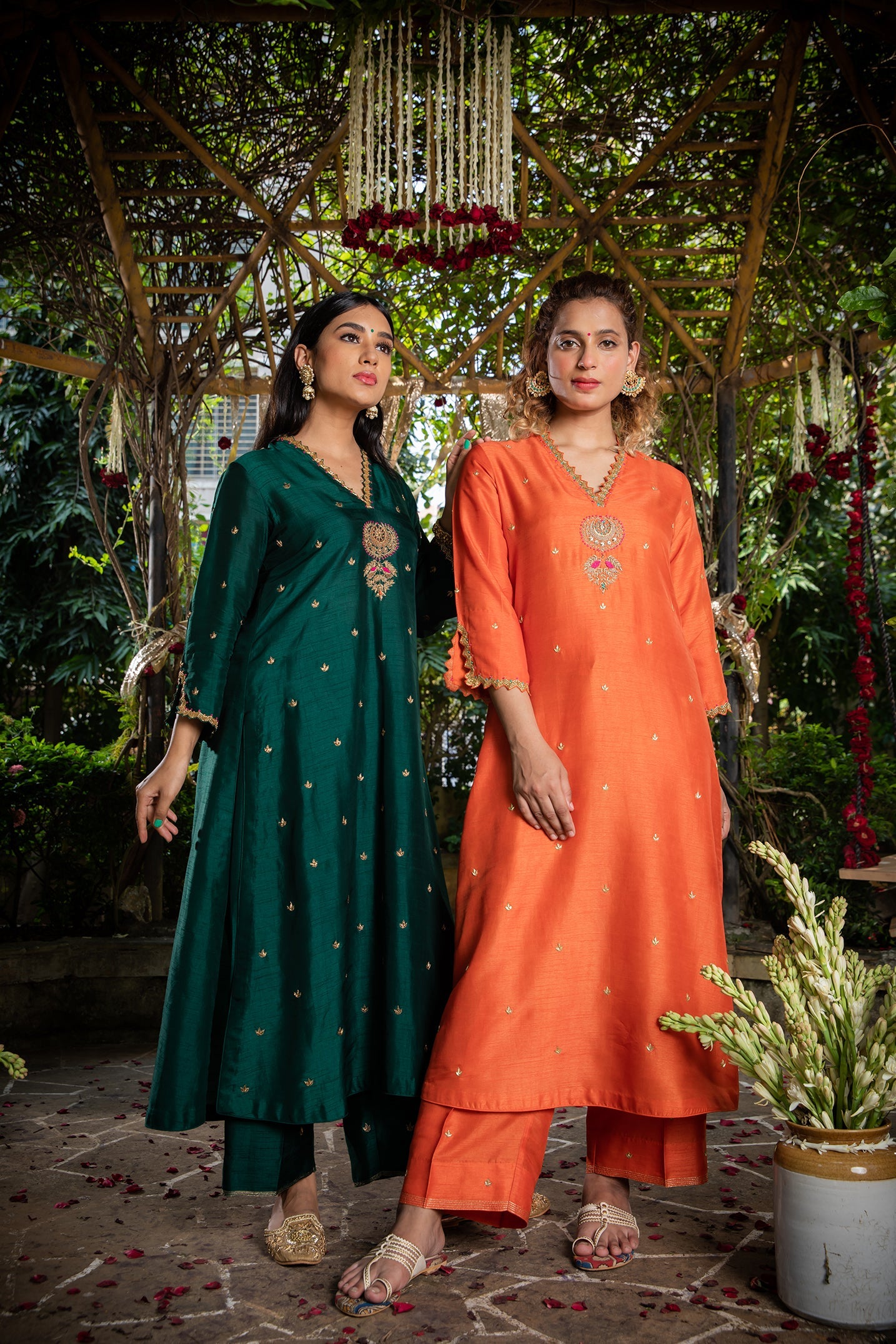 Green Chaand Motif Kurta Set