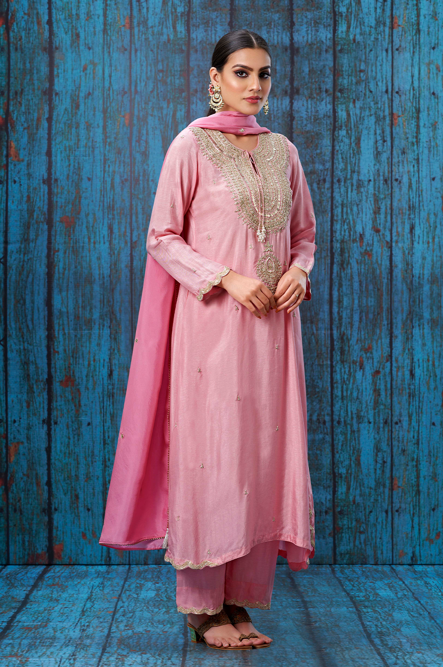 Baby Pink Tikki and Silver Zardozi Kurta Set