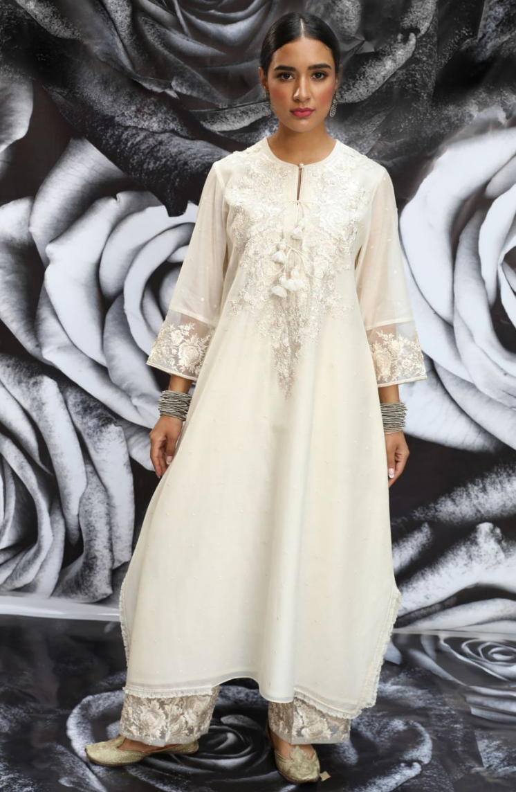 Ivory Applique Rose Kurta Set