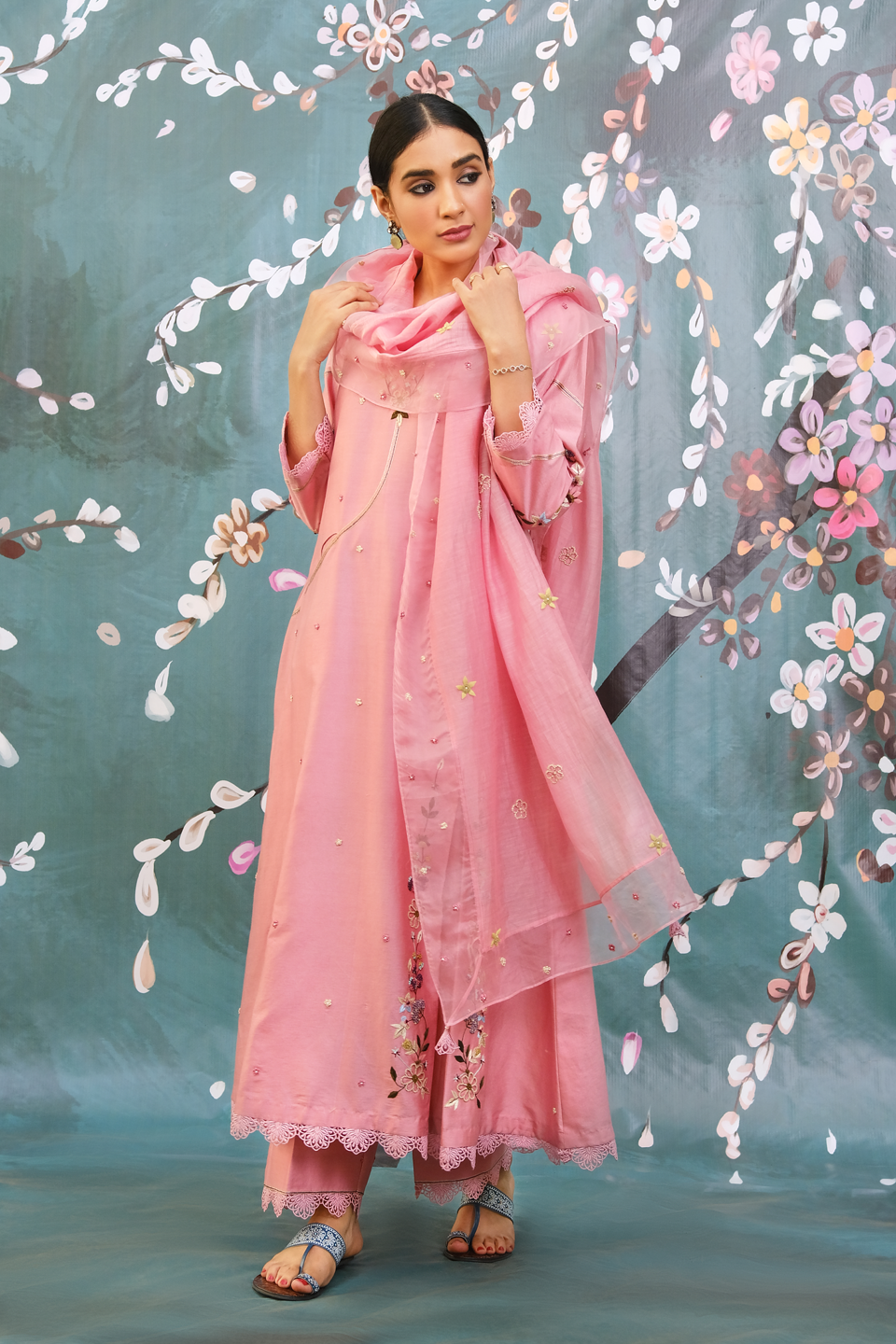 Pink French Knot Pocket Style Kurta Set
