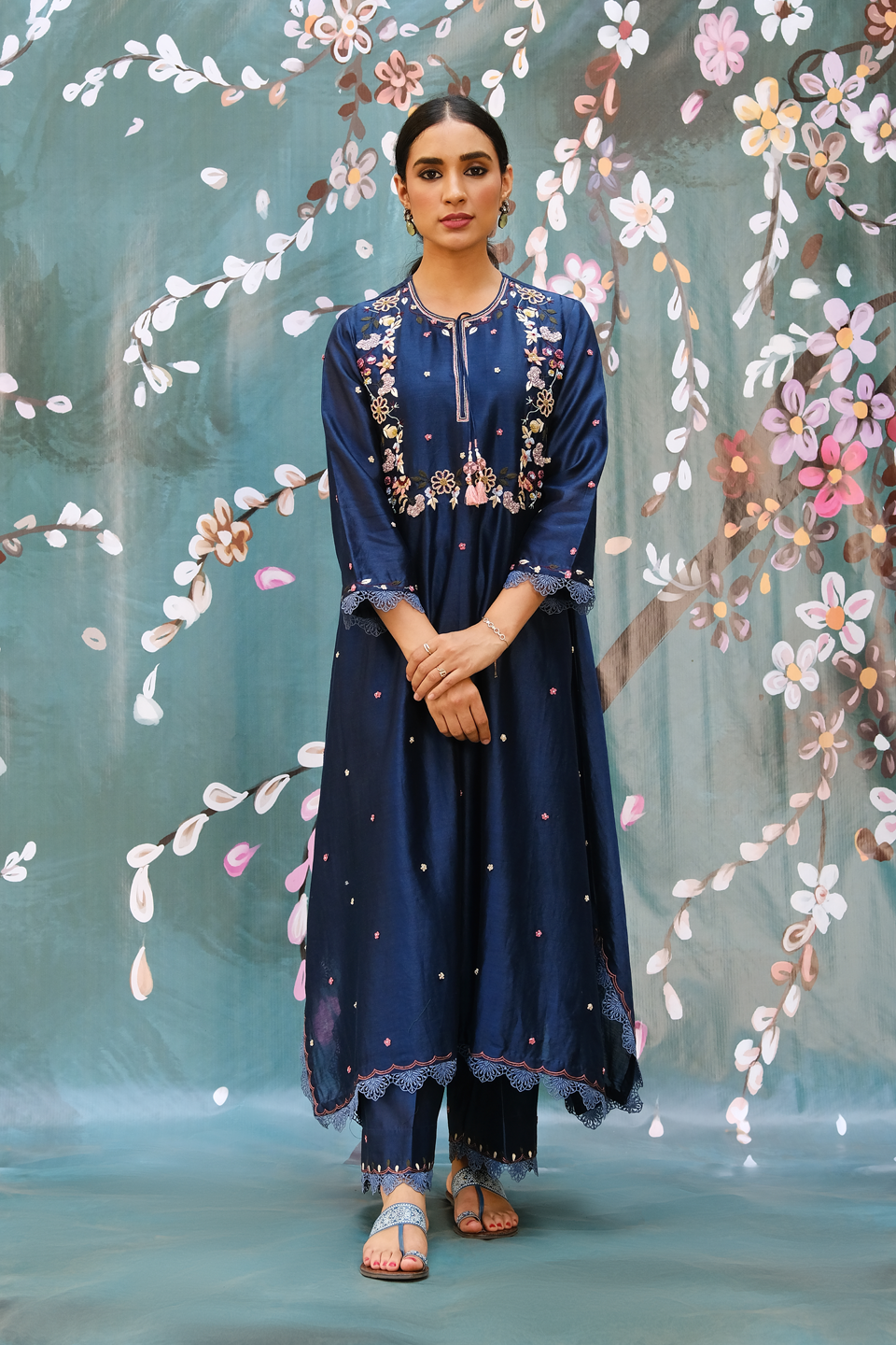 Cobalt Blue French Knot Handkerchief Style Kurta Set – Label Niti