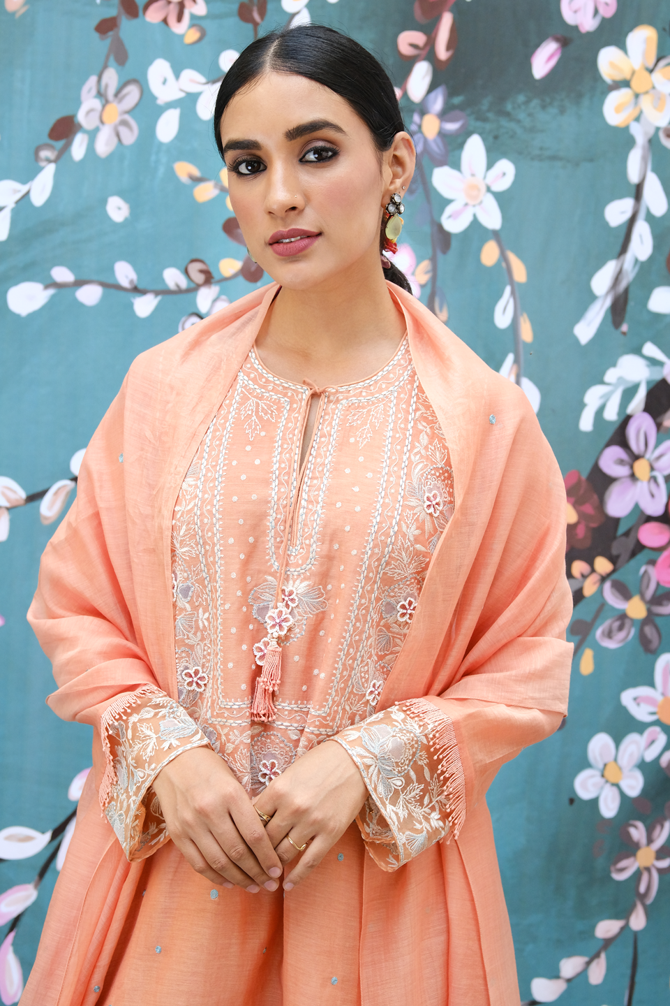 Peach Thread Jaal Square Neck Kurta Set