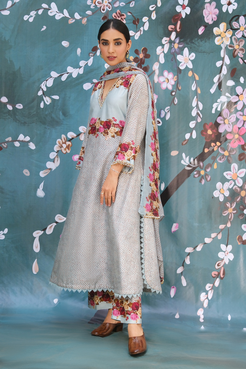 Blue Vintage Rose Style Kurta Set