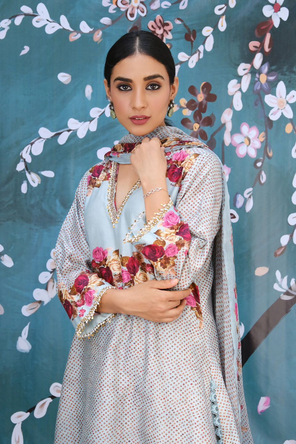 Blue Vintage Rose Style Kurta Set