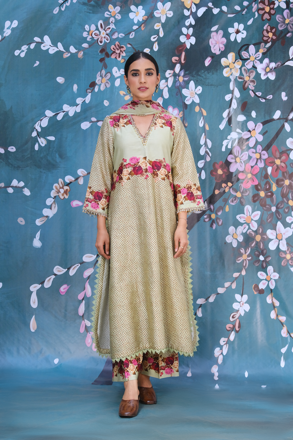 Green Vintage Rose Style Kurta Set
