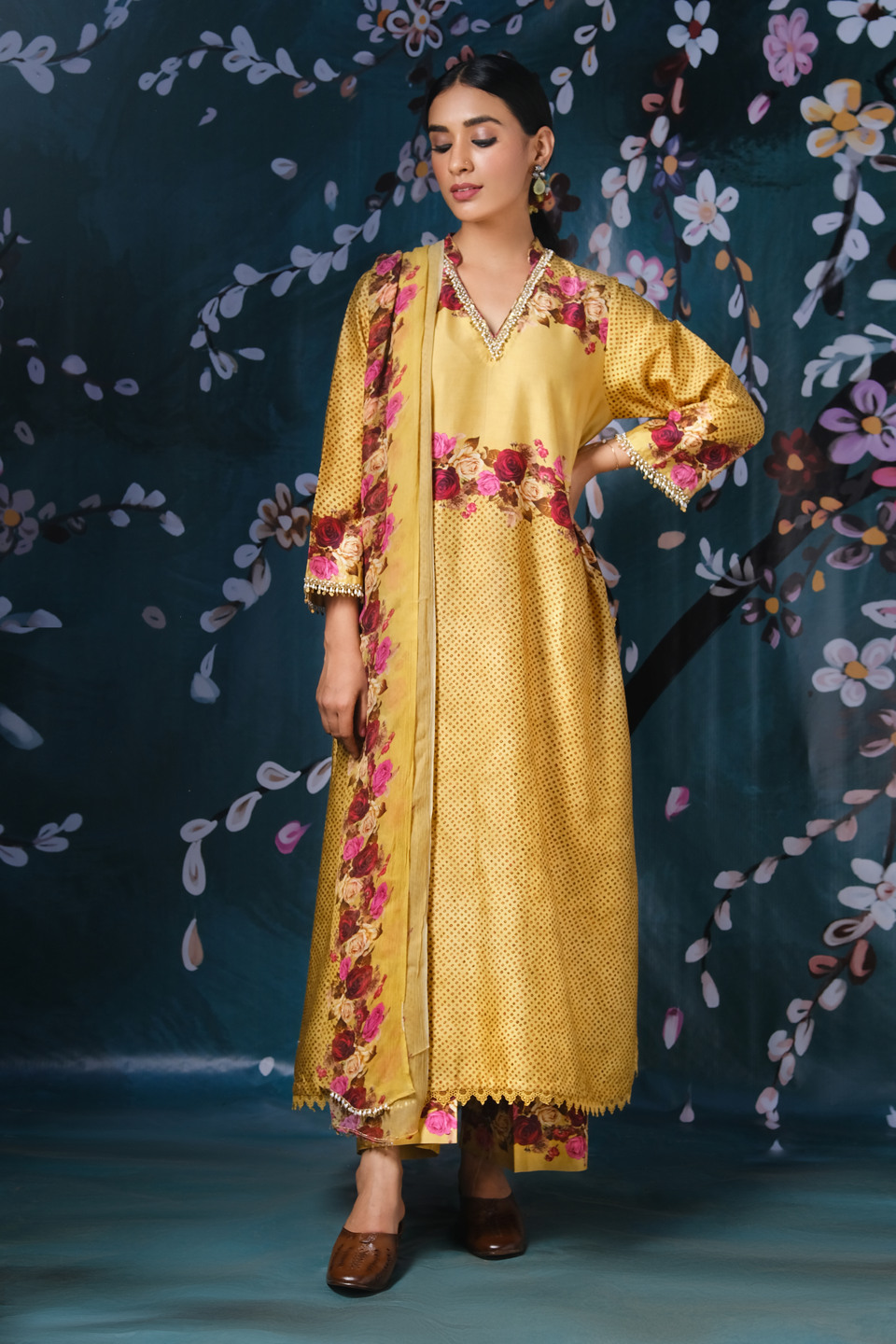 Yellow Vintage Rose Style Kurta Set