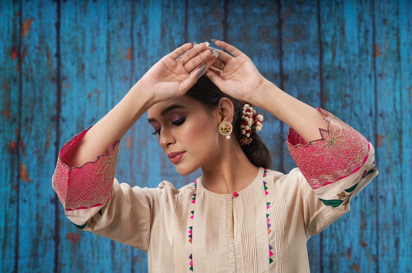 Ivory Applique Lotus Sleeves Kurta Set