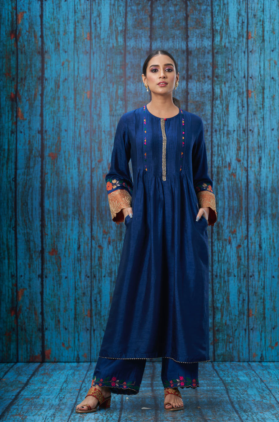 Blue Applique Lotus Sleeves Kurta Set