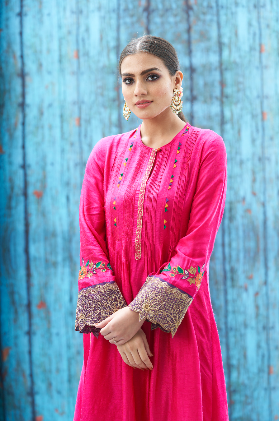 Pink Applique Lotus Sleeves Kurta Set