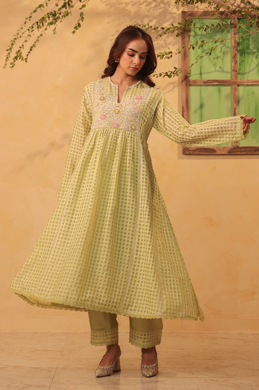 Vaayu Green Panelled Kalidar Set