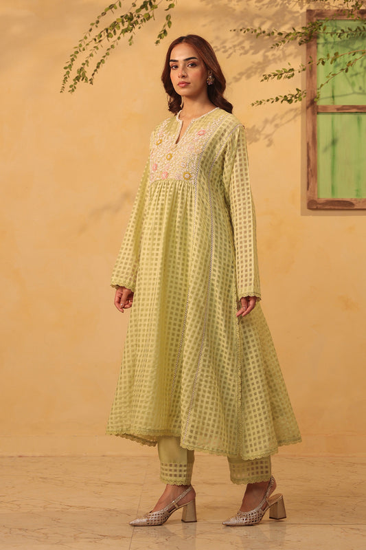 Vaayu Green Panelled Kalidar Set