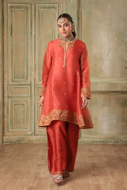 Zar:Rang Orange Short Pheran Kurta Set
