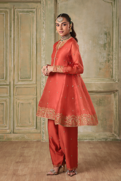 Zar:Rang Orange Short Pheran Kurta Set