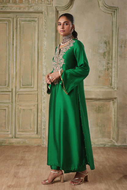 Zar:Rang Green Heavy Neck Kurta Set