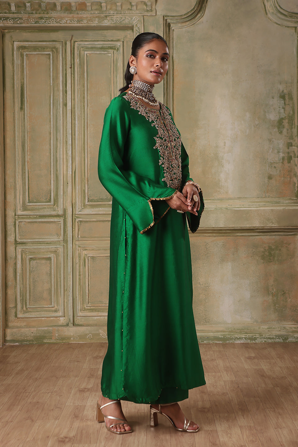 Zar:Rang Green Heavy Neck Kurta Set