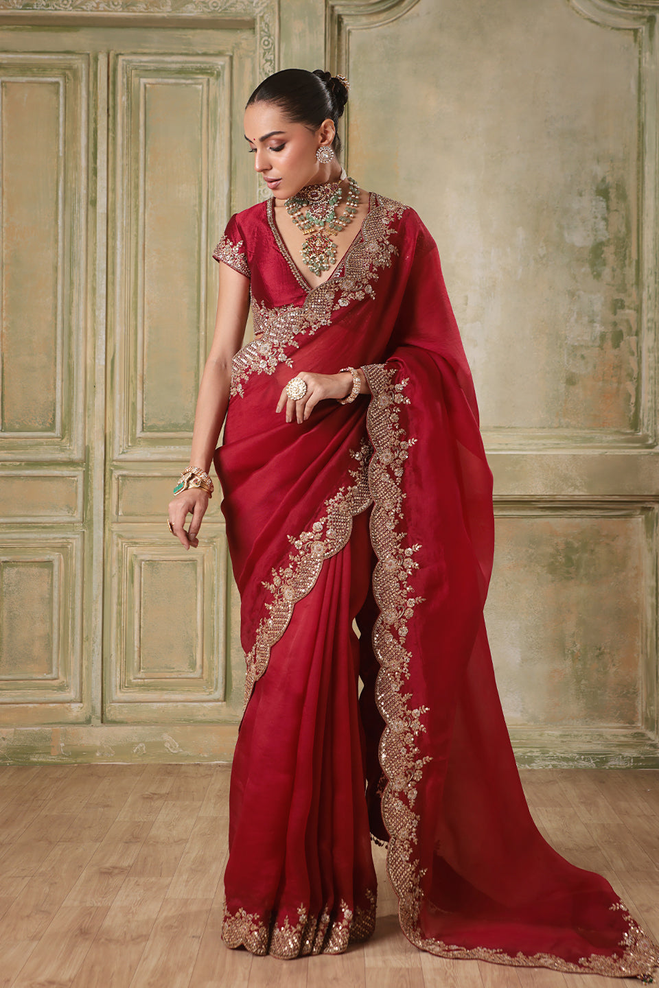 Zar:Rang  Maroon Scallop Border Saree Set