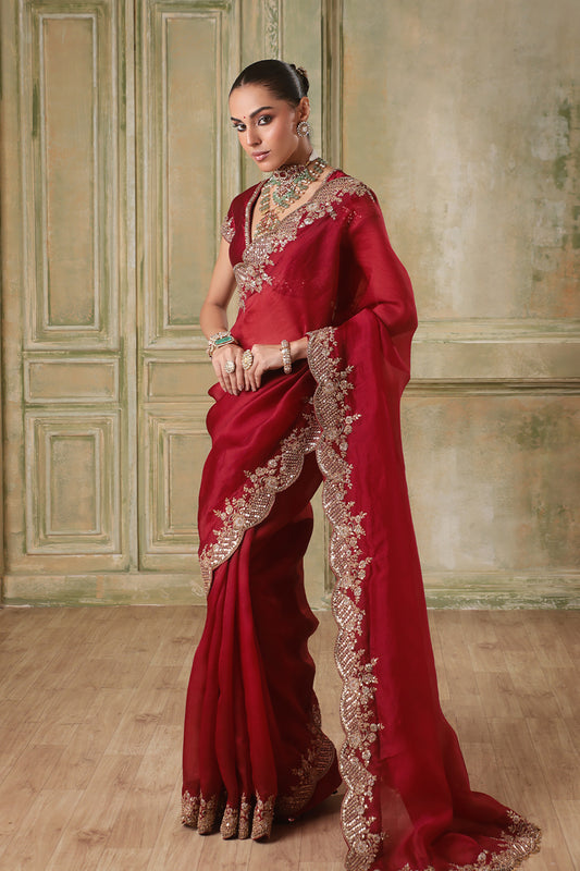 Zar:Rang  Maroon Scallop Border Saree Set