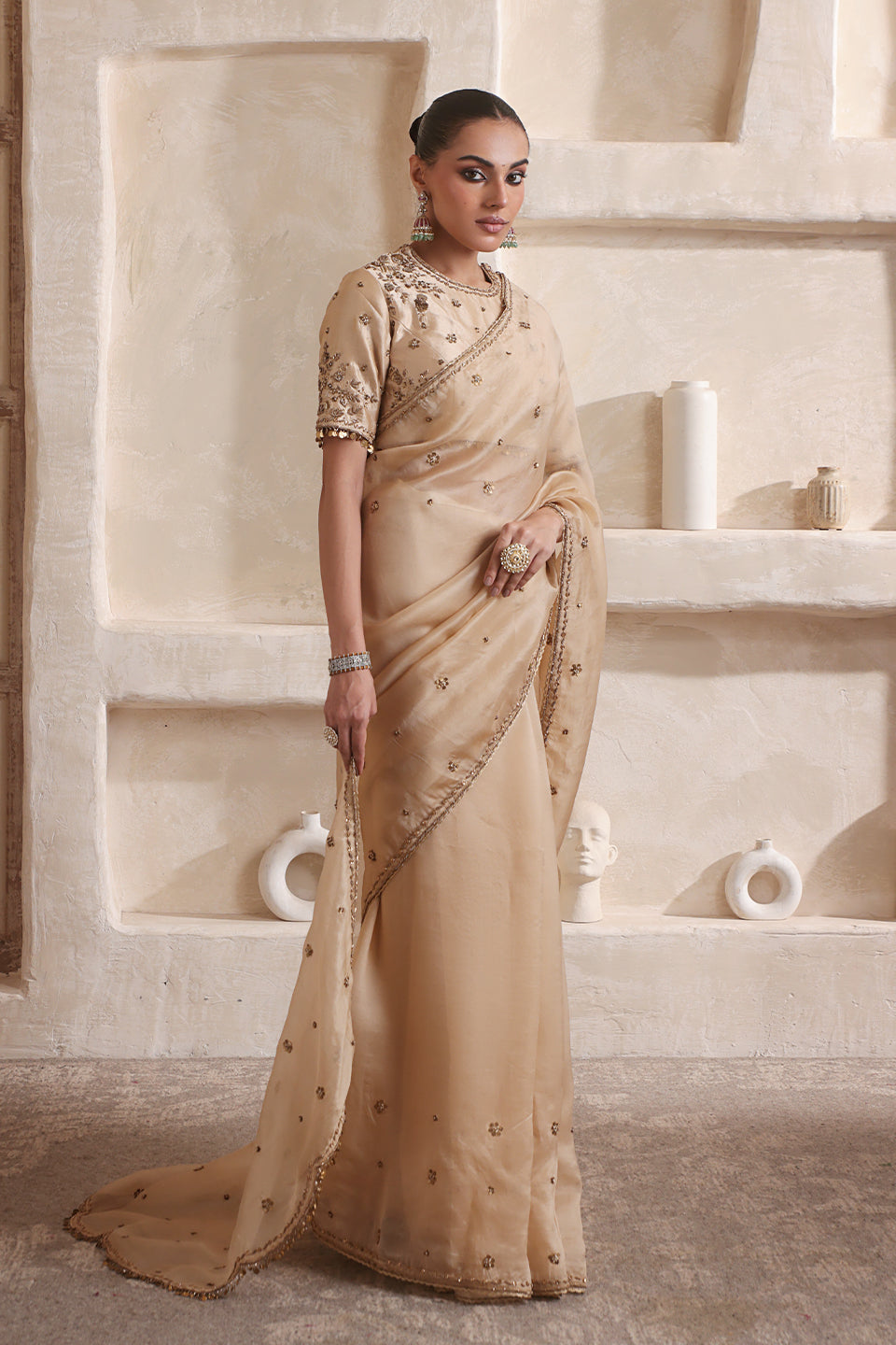 Zar:Rang Ivory Buti Saree set