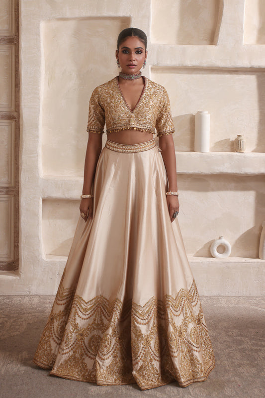 Zar:Rang Ivory Scallop Lehenga Set