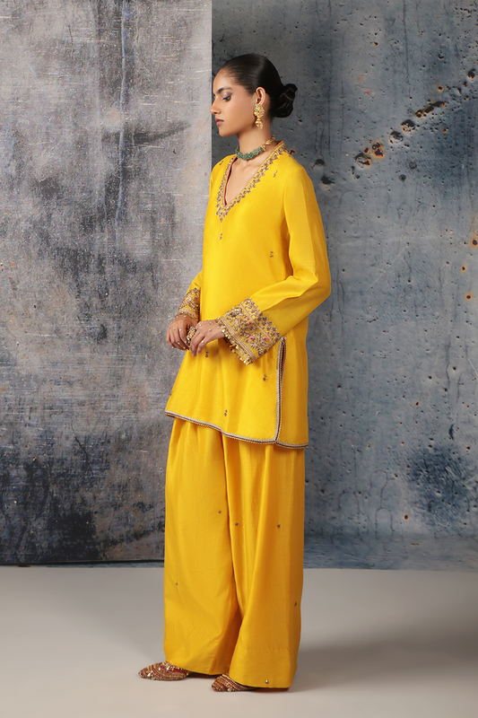 Mehrang Yellow V Neck Short Kurta Set