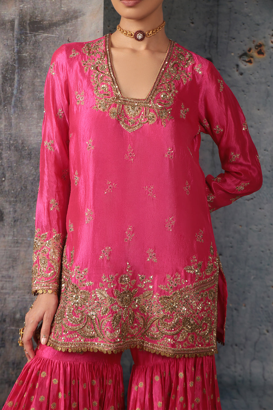 Zar:Rang Pink Buti Sharara Set