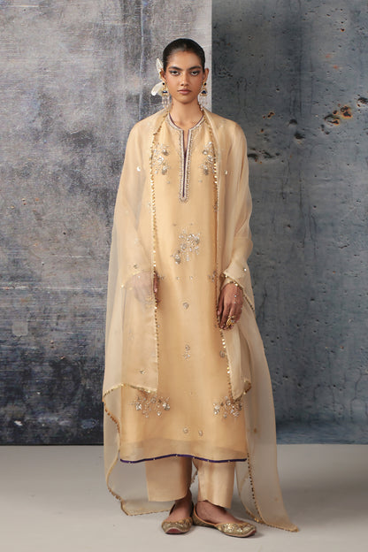 Zar:Rang Ivory Phool Kurta Set