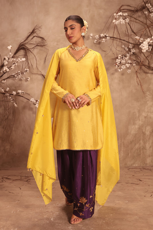 Nazakat  Yellow Jaal Kurta Set