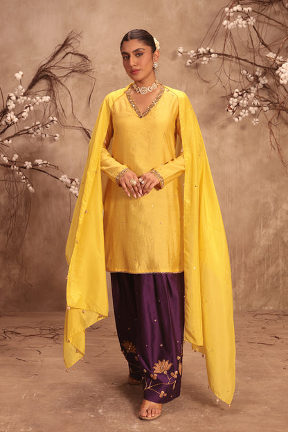 Nazakat  Yellow Jaal Kurta Set